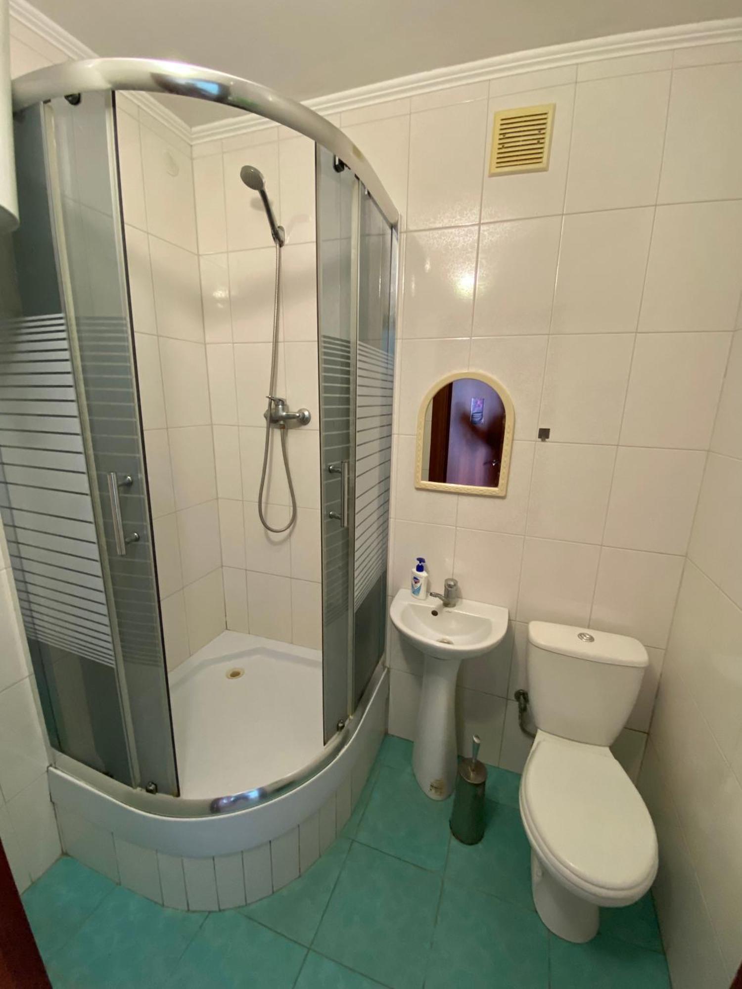 Удеч Hotel Zsidacsiv Kültér fotó