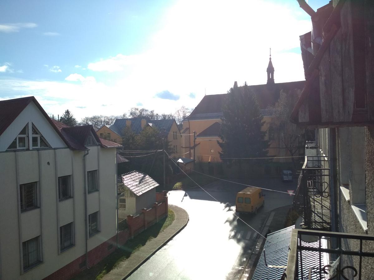 Удеч Hotel Zsidacsiv Kültér fotó